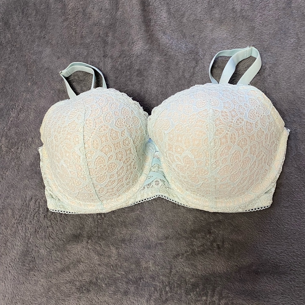 Victoria’s Secret Demi Angels 34DDD